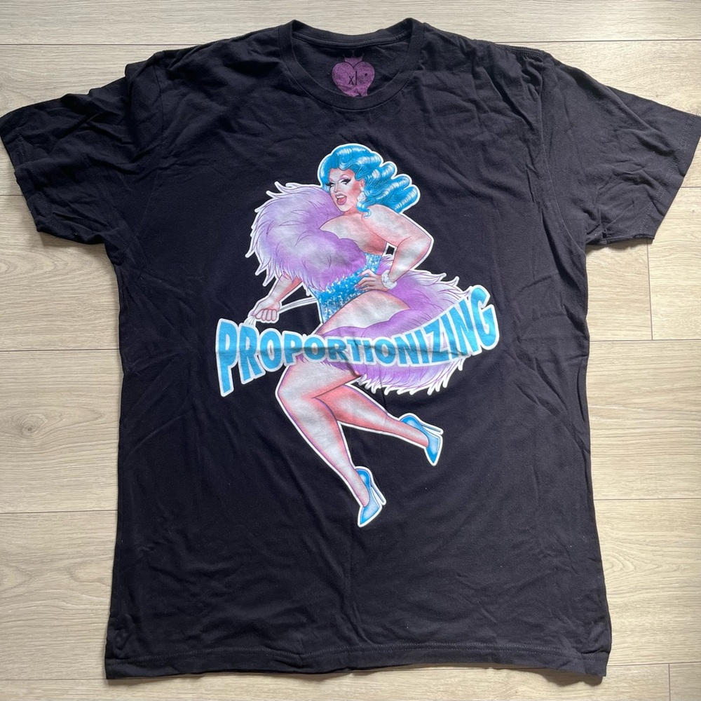 💟 3/$20 Eureka O’Hara T-Shirt